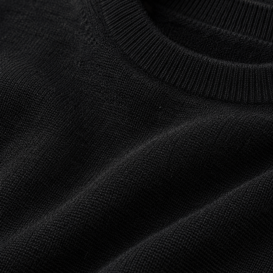 Strikket sweater til dame med løs pasform
