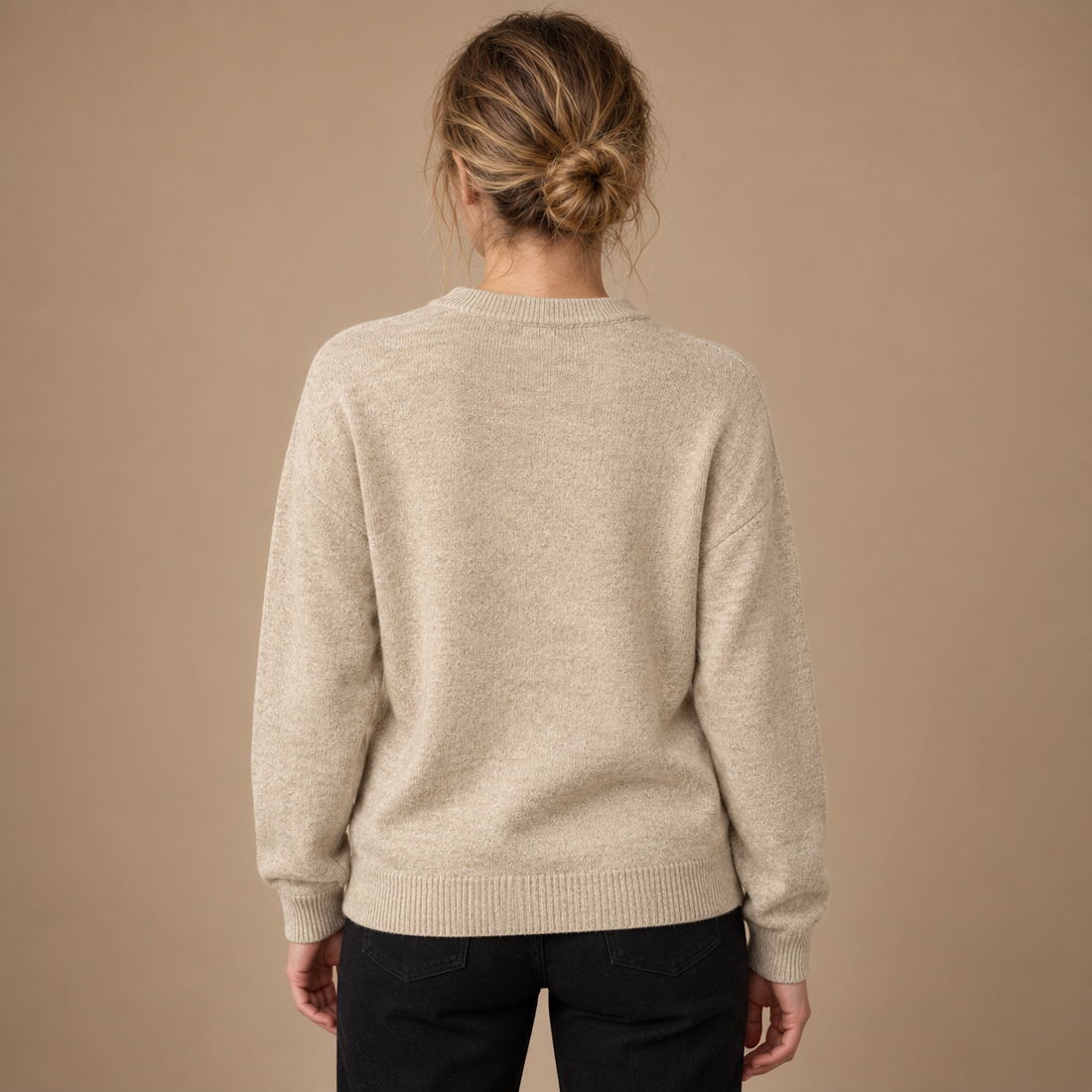 Strikket sweater til dame med løs pasform