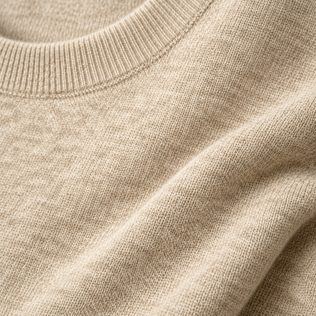 Strikket sweater til dame med løs pasform