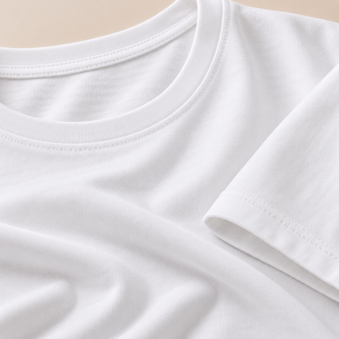 T-shirt til dame med rund hals og trekvartærmer