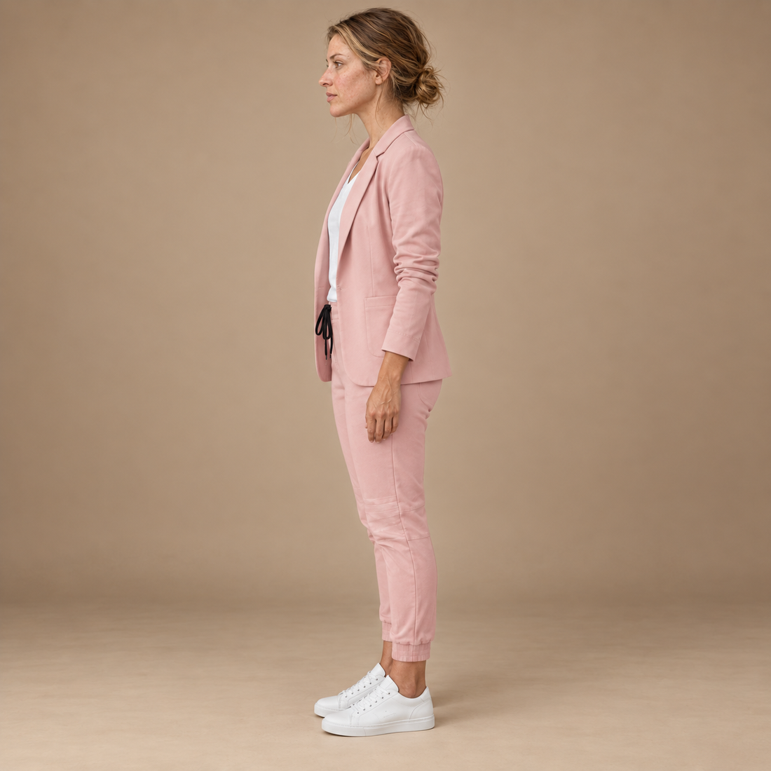Buksedragt til dame med blazer og lige bukser