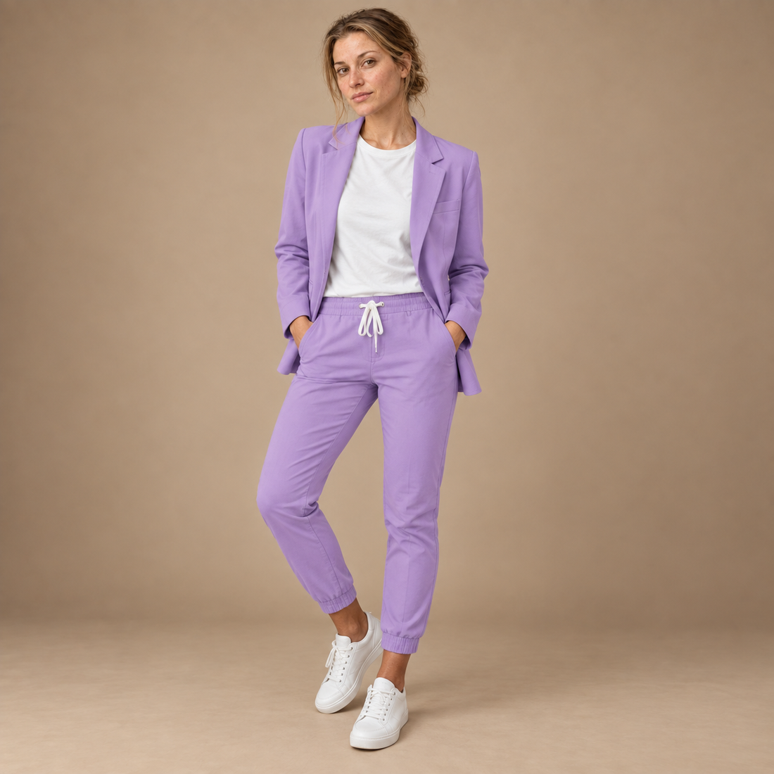 Buksedragt til dame med blazer og lige bukser