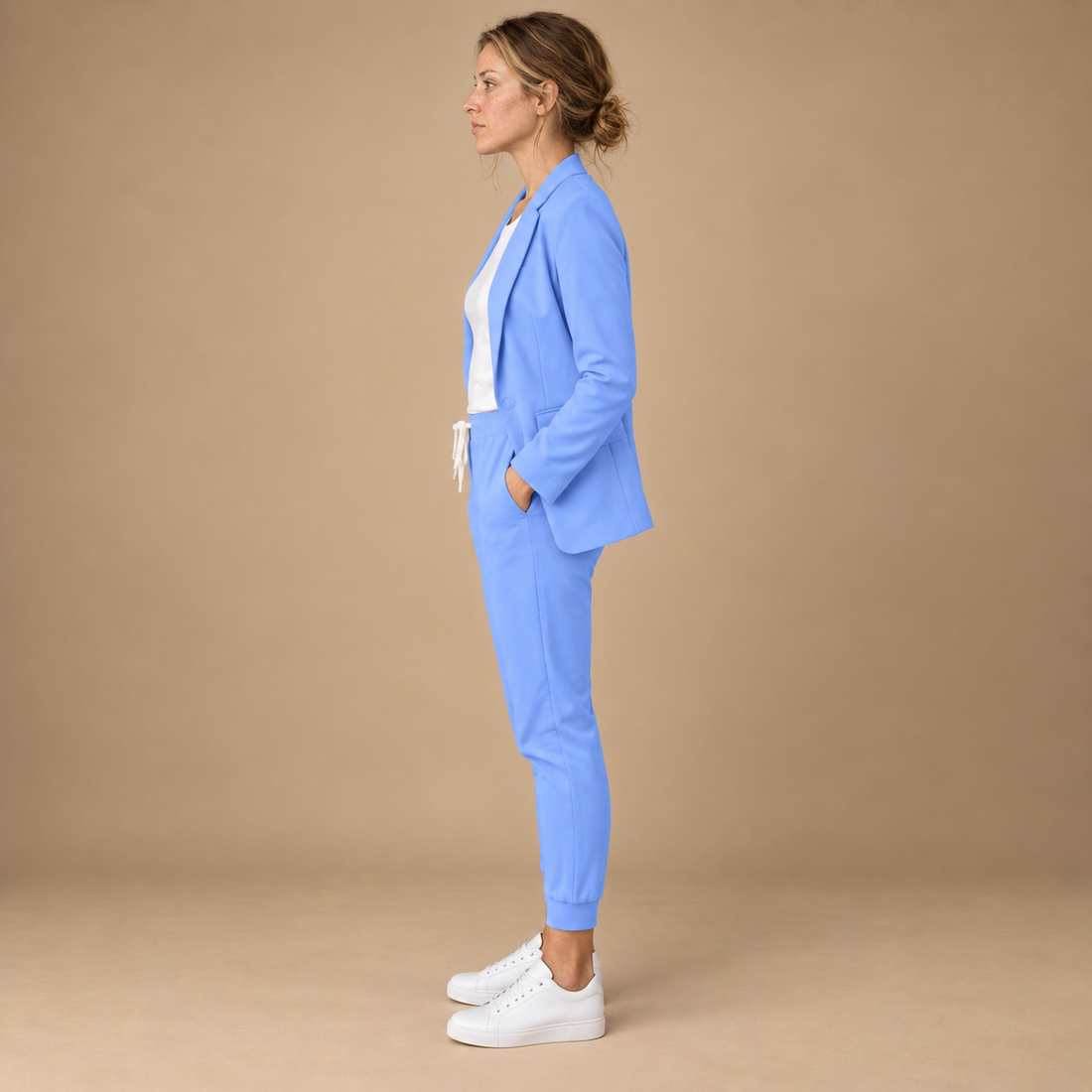 Buksedragt til dame med blazer og lige bukser