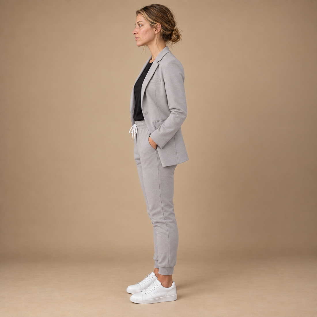 Buksedragt til dame med blazer og lige bukser