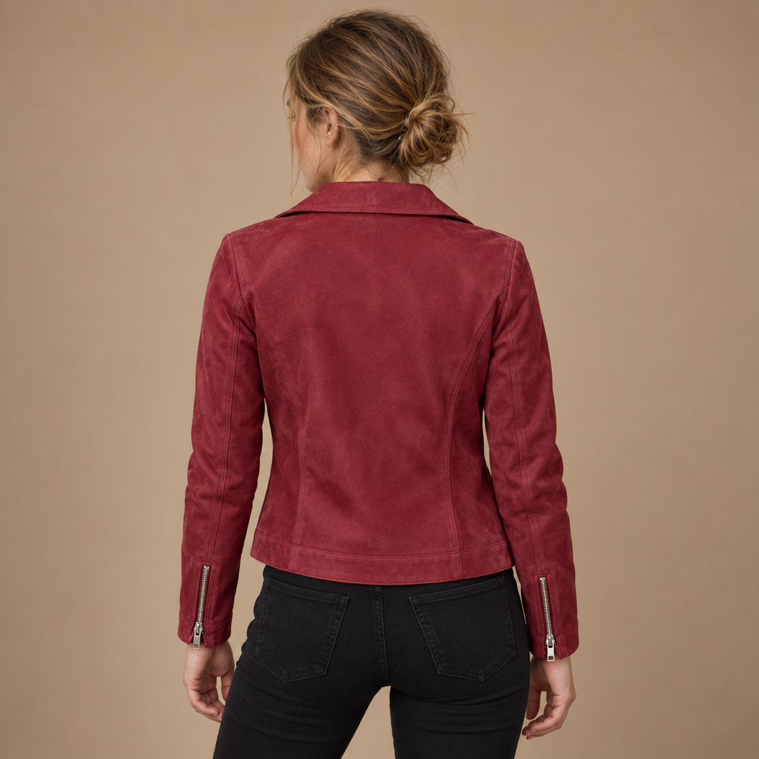 Læderjakke til dame i bikerstil