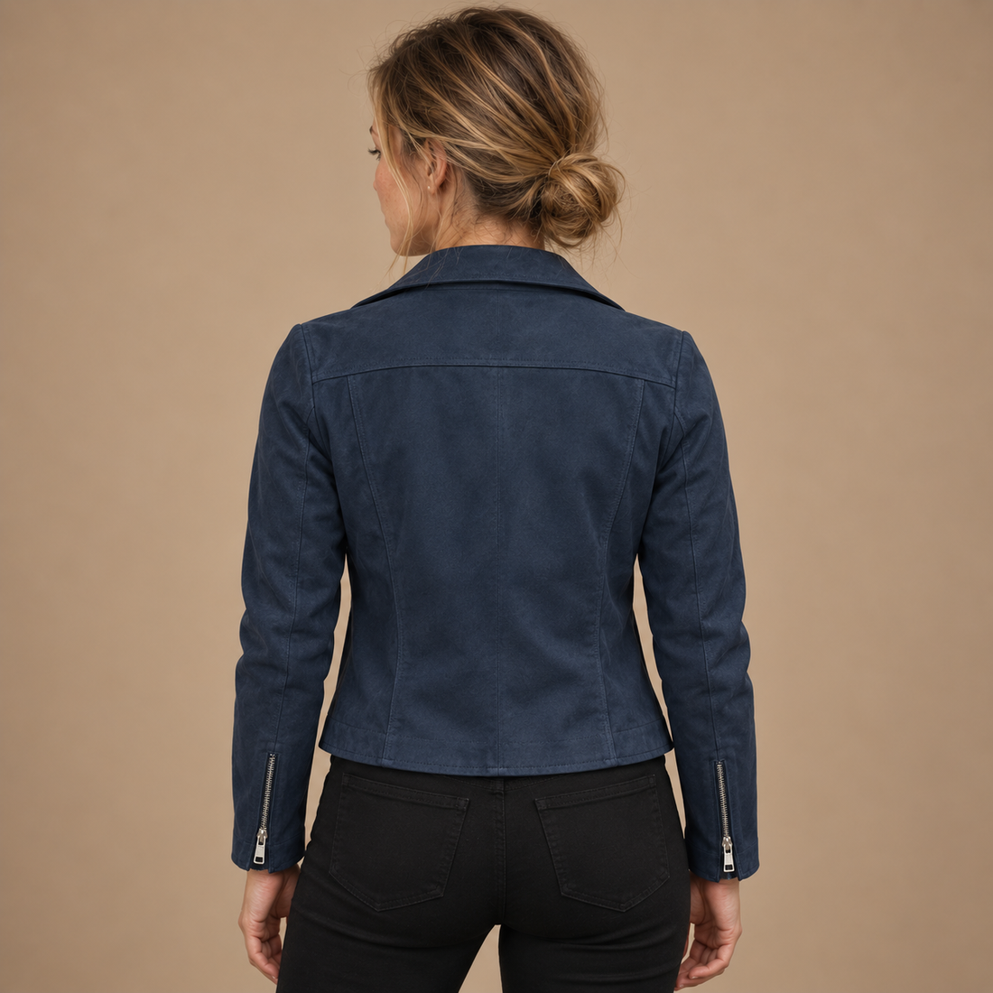 Læderjakke til dame i bikerstil