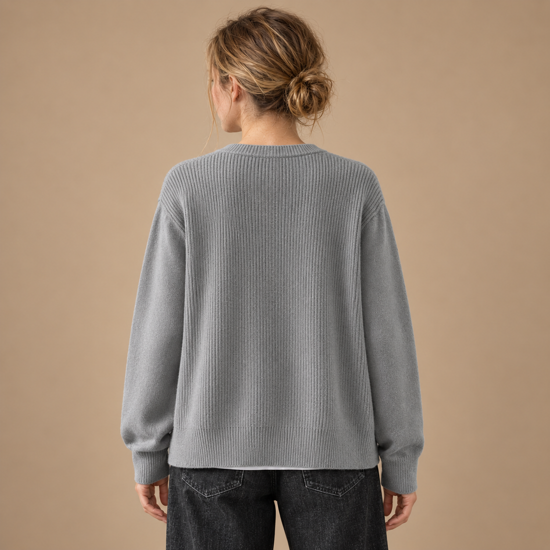 Damecardigan med rund hals og knapper