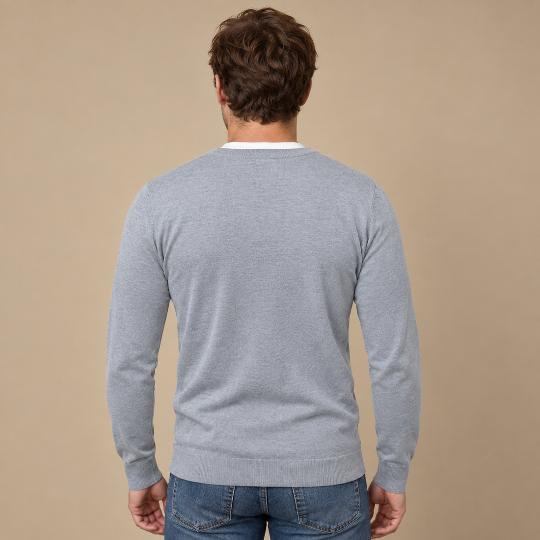 Finstrikket herrecardigan med V-hals og knapper