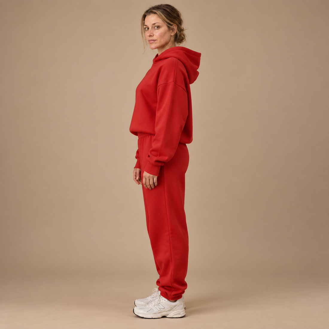 Loungesæt til dame med hættetrøje og joggingbukser