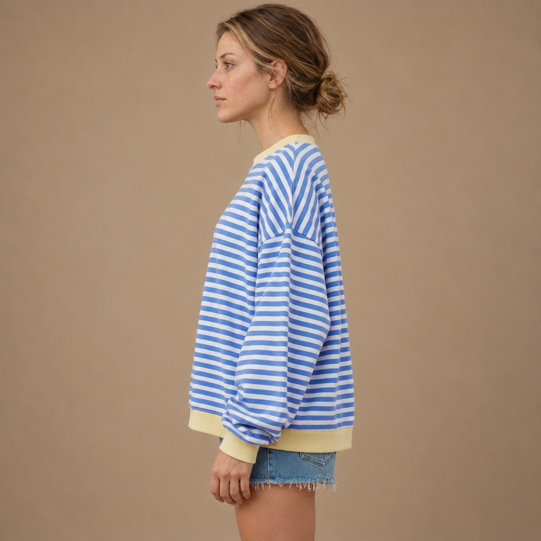 Sweatshirt til dame med striber og kontrastkanter