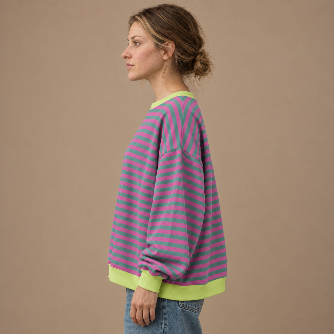 Sweatshirt til dame med striber og kontrastkanter