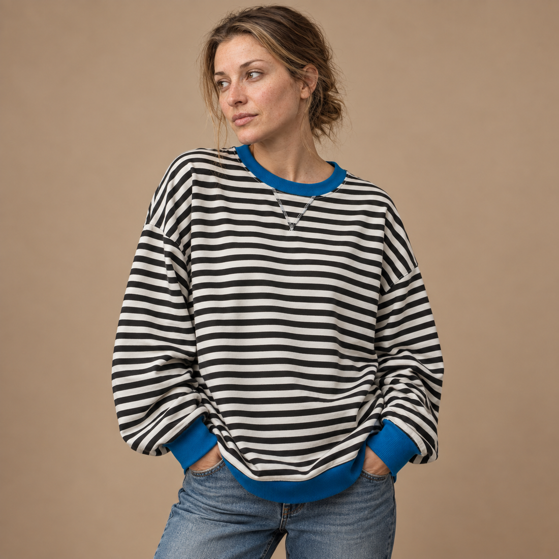 Sweatshirt til dame med striber og kontrastkanter