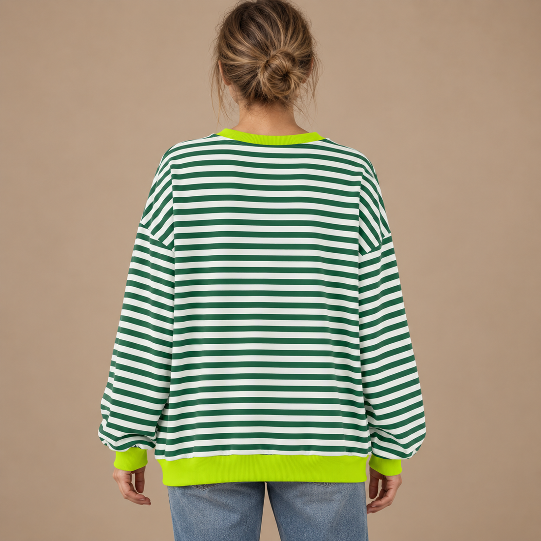 Sweatshirt til dame med striber og kontrastkanter