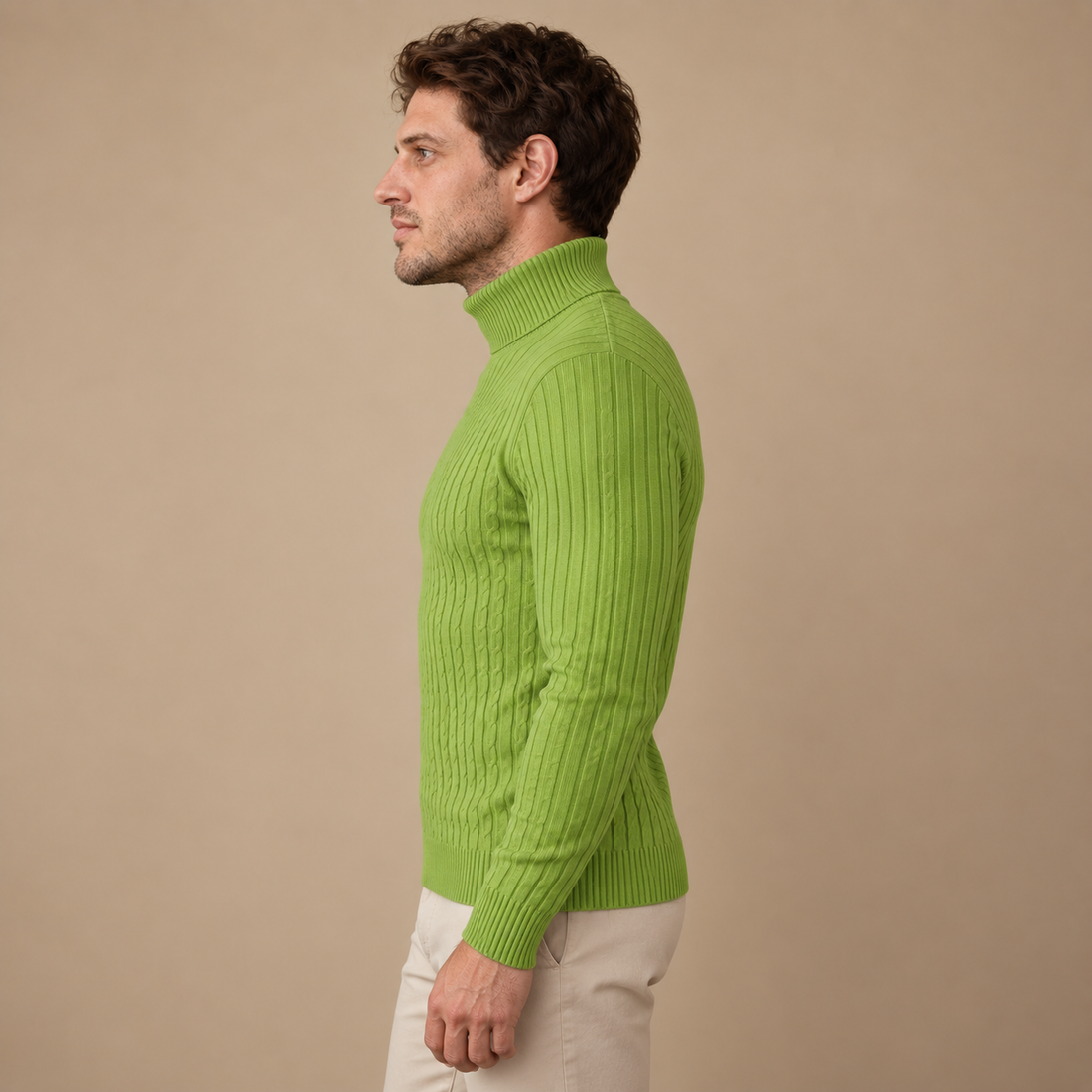 Rullekravesweater til herre i kabelstrik