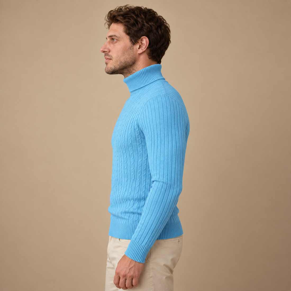 Rullekravesweater til herre i kabelstrik