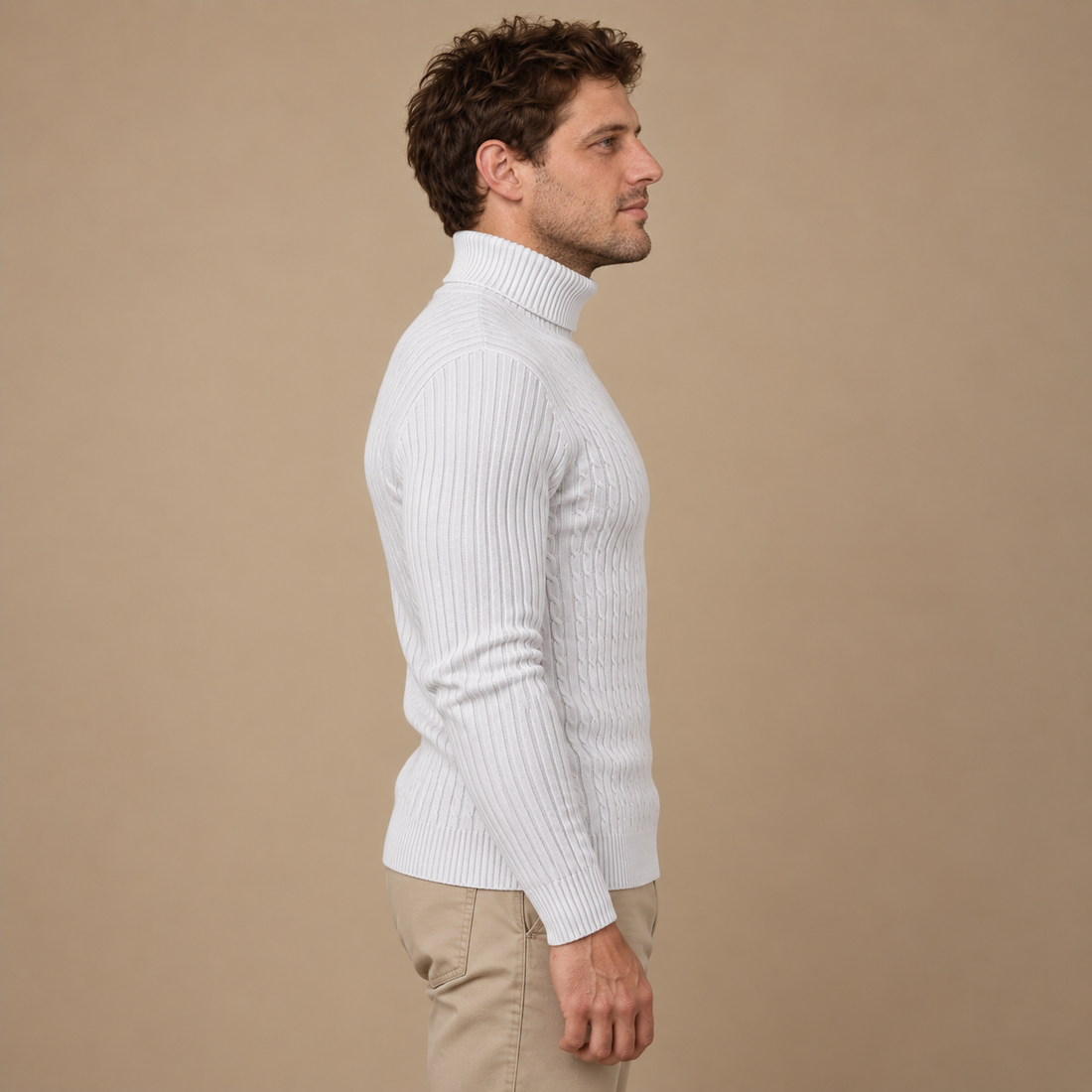 Rullekravesweater til herre i kabelstrik