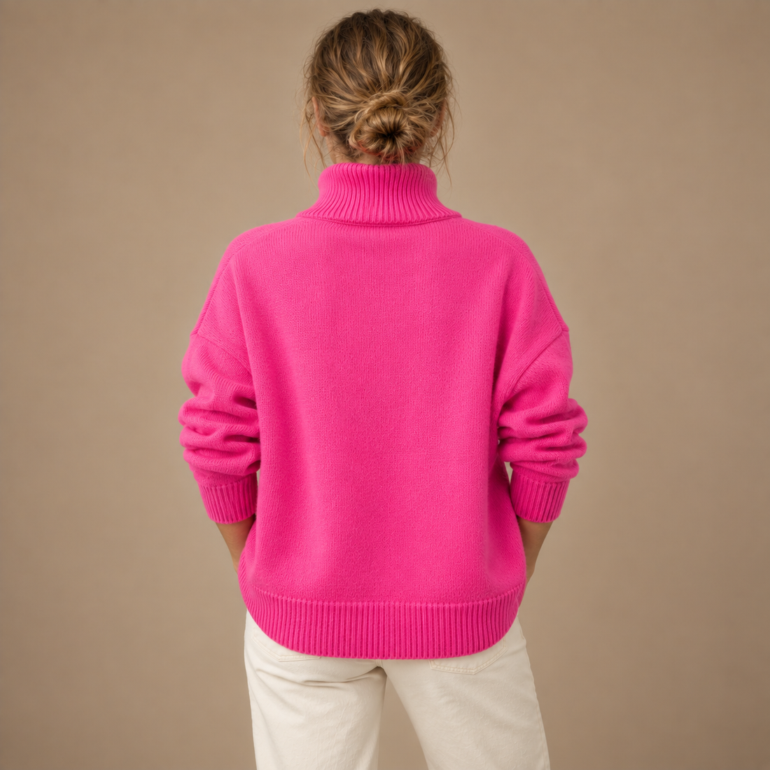 Rullekravesweater til dame med slank pasform