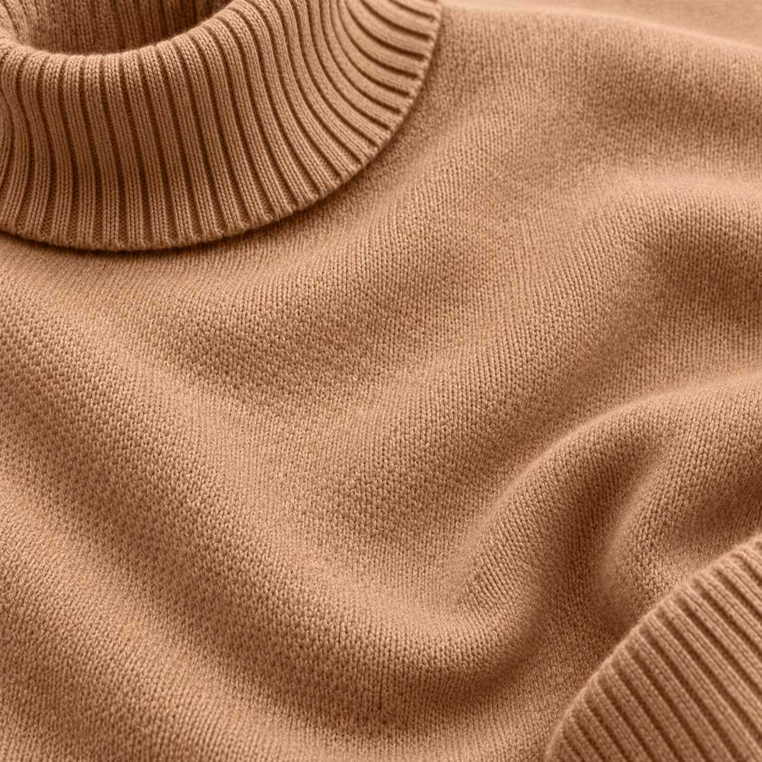 Rullekravesweater til dame med slank pasform