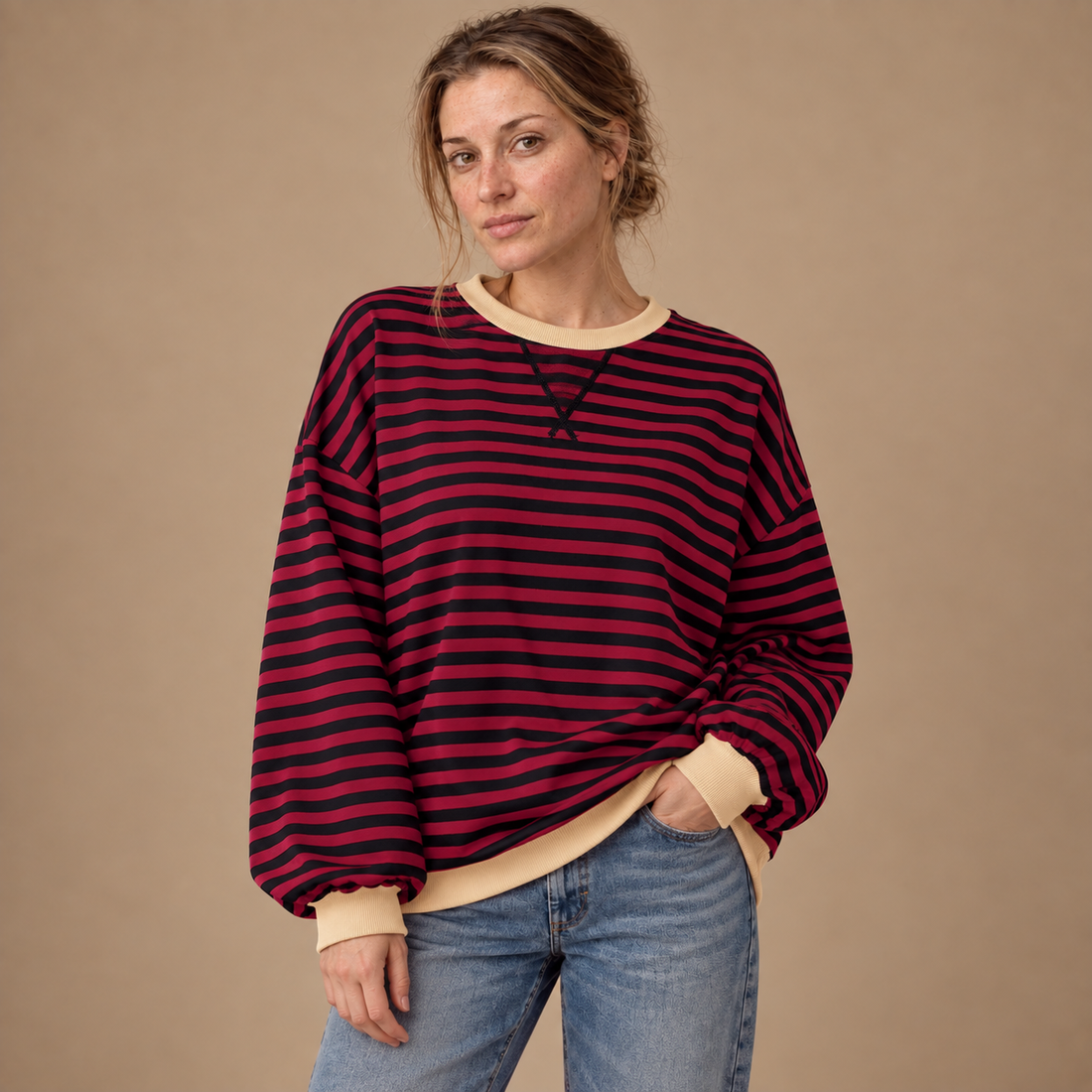 Oversized sweatshirt til dame med retrostriber