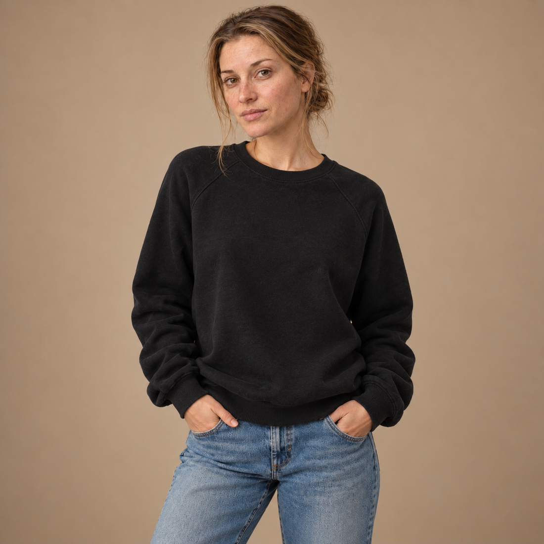 Sweatshirt til dame med raglanærmer og rund hals
